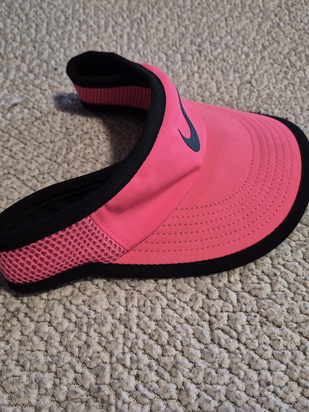 [SOLD]Nike Pink Performance Visor - Picture 5 of 6